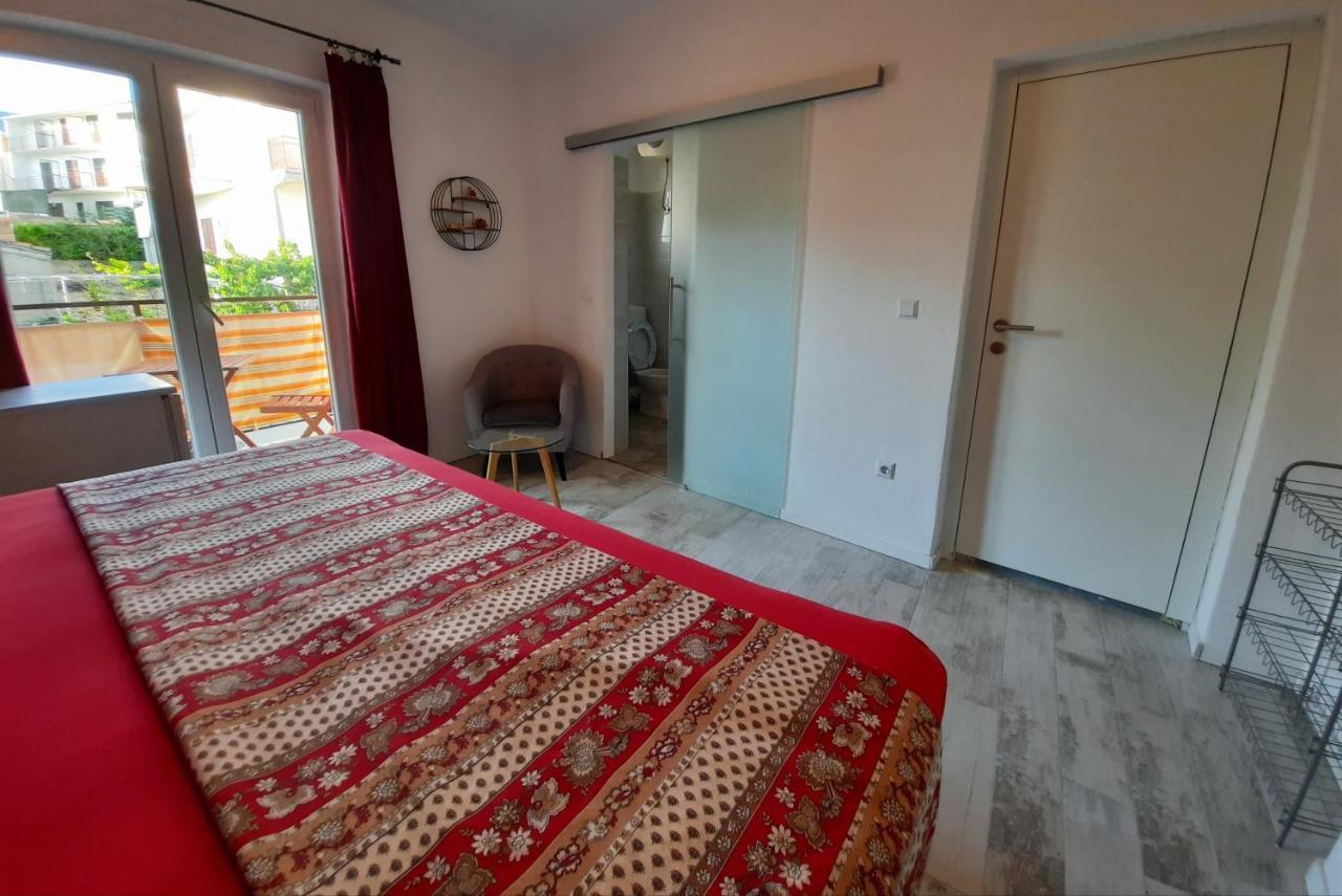 Apartments Zoro Primošten Eksteriør billede