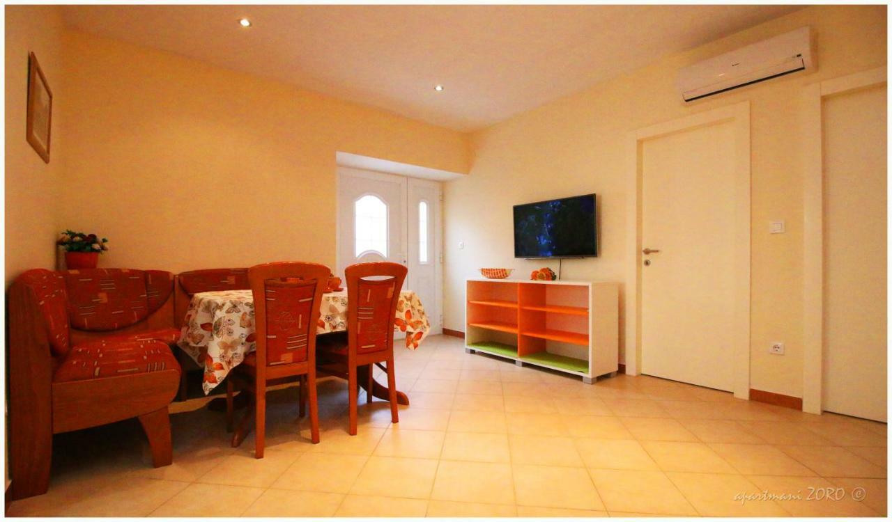Apartments Zoro Primošten Eksteriør billede